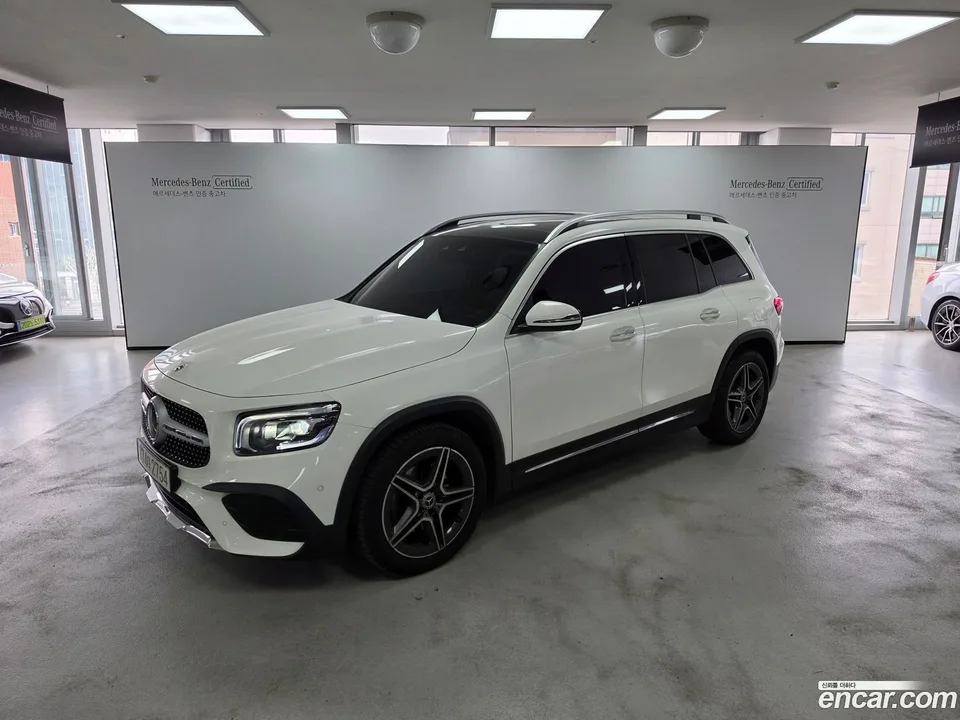 Mercedes-Benz GLB-Class GLB250 4MATIC 2023 — фото 1, купить с доставкой в Москву