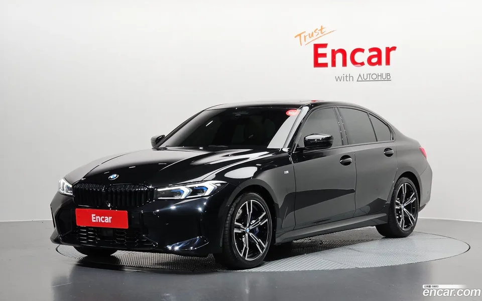 BMW 3 Series 320i M 2023 — фото 1, купить с доставкой в Москву