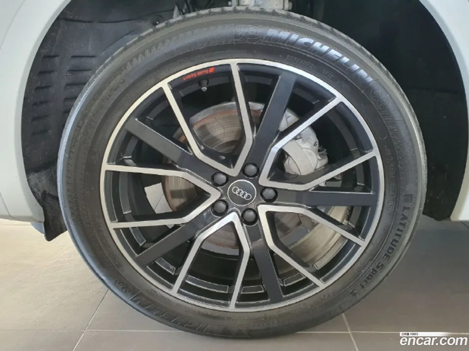 Audi Q5 45 TFSI 2023 — миниатюра 2