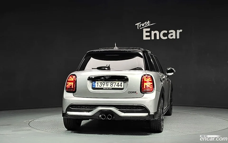 MINI Cooper S 5 2023 — миниатюра 4