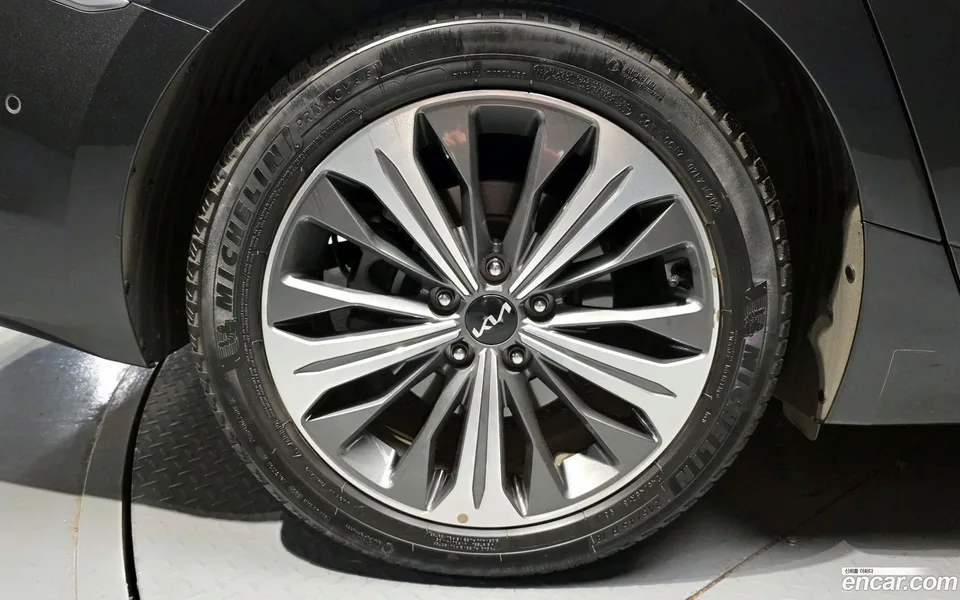Kia K8 Hybrid 2023 — миниатюра 2