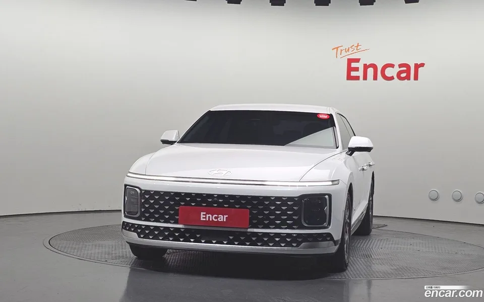 Hyundai Grandeur Hybrid 2024 — миниатюра 3