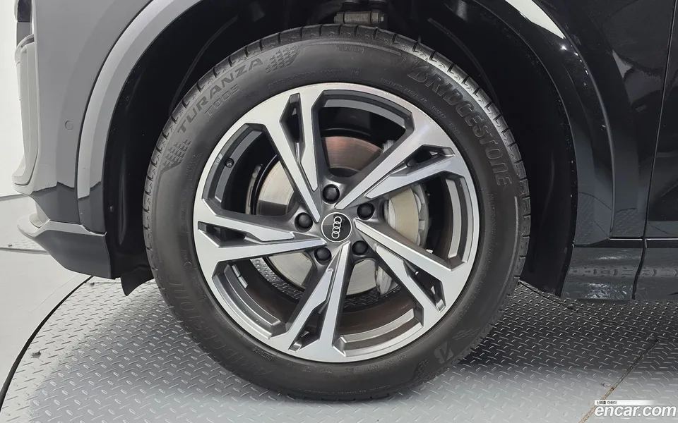 Audi Q6 e- 2025 — миниатюра 5