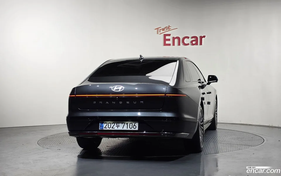 Hyundai Grandeur Hybrid 2023 — миниатюра 4