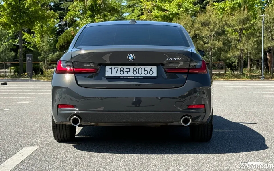 BMW 3 Series 320i 2025 — миниатюра 4