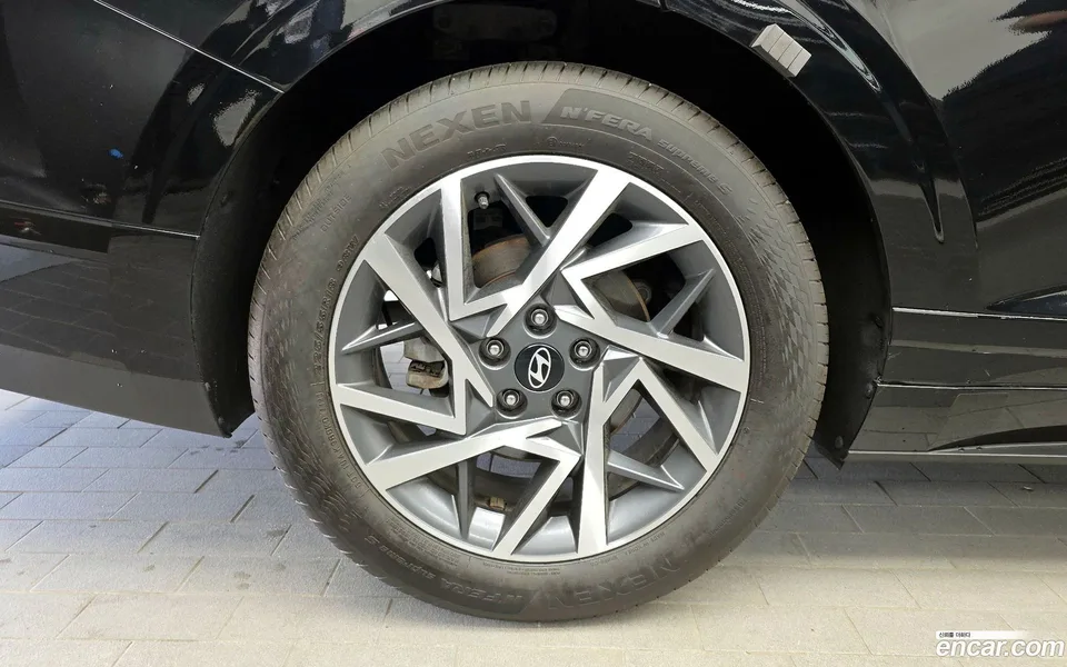 Hyundai Grandeur 2.5 2WD 2023 — миниатюра 2