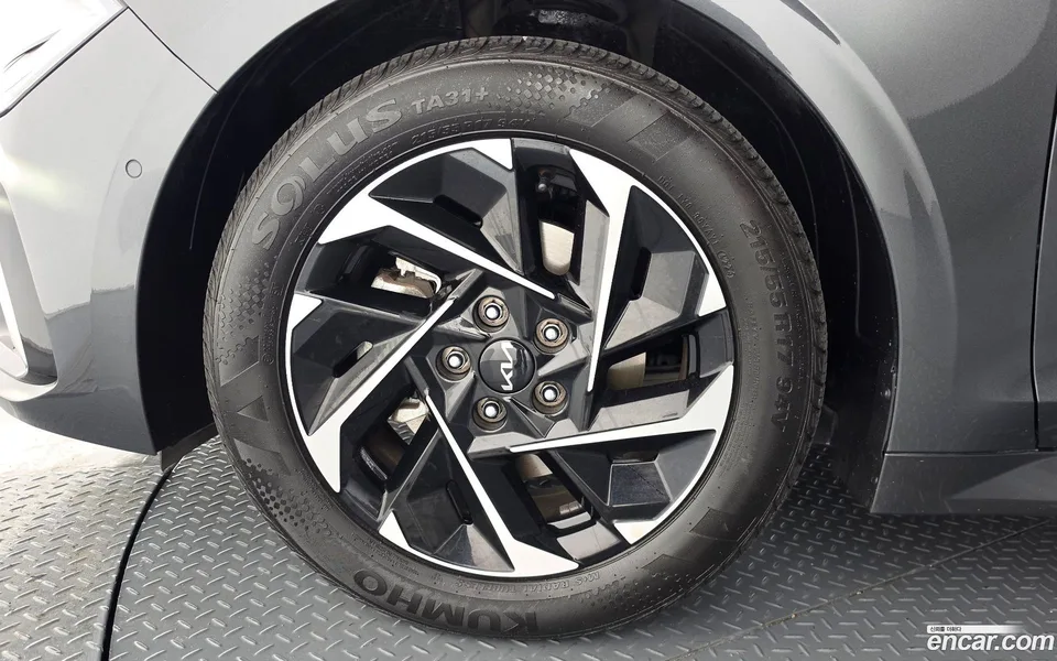 Kia K5 Hybrid 2024 — миниатюра 2