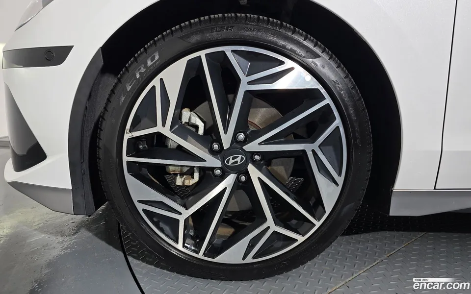 Hyundai Ioniq 6 AWD 2023 — миниатюра 2