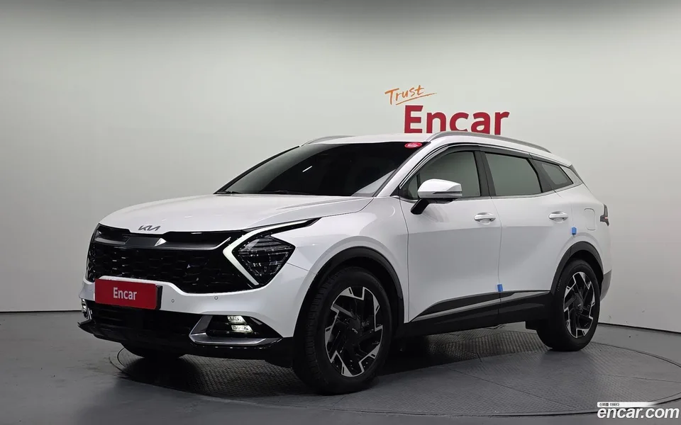 Kia Sportage 1.6 2WD 2023 — фото 1, купить с доставкой в Москву