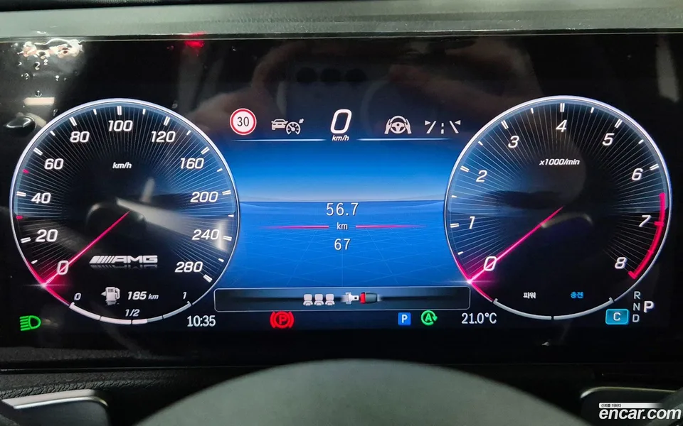 Mercedes-Benz GLB-Class AMG GLB35 4MATIC 2025 — миниатюра 2