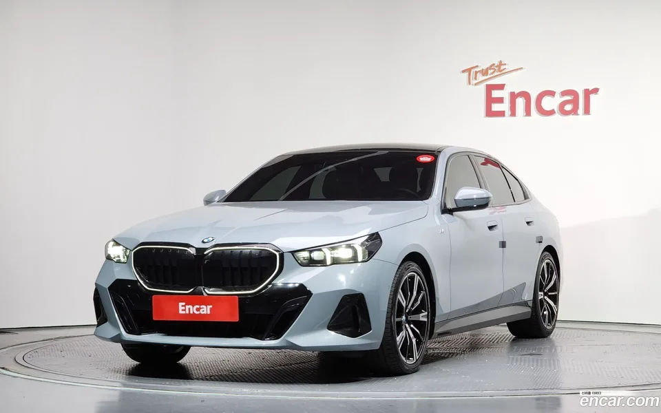 BMW 5 Series 2024