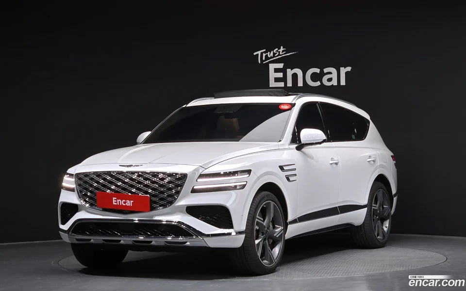 Genesis GV80 2.5T AWD 2025 — photo 1, buy with delivery to Moscow