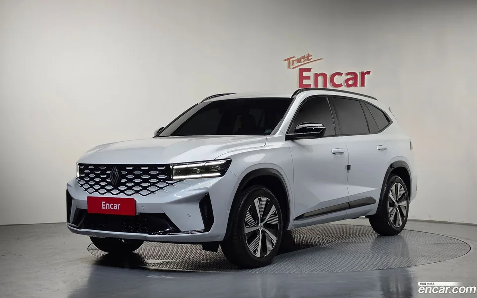 Renault Samsung Grand Koleos 1.5 E-TECH 2WD 2025 — фото 1, купить с доставкой в Москву