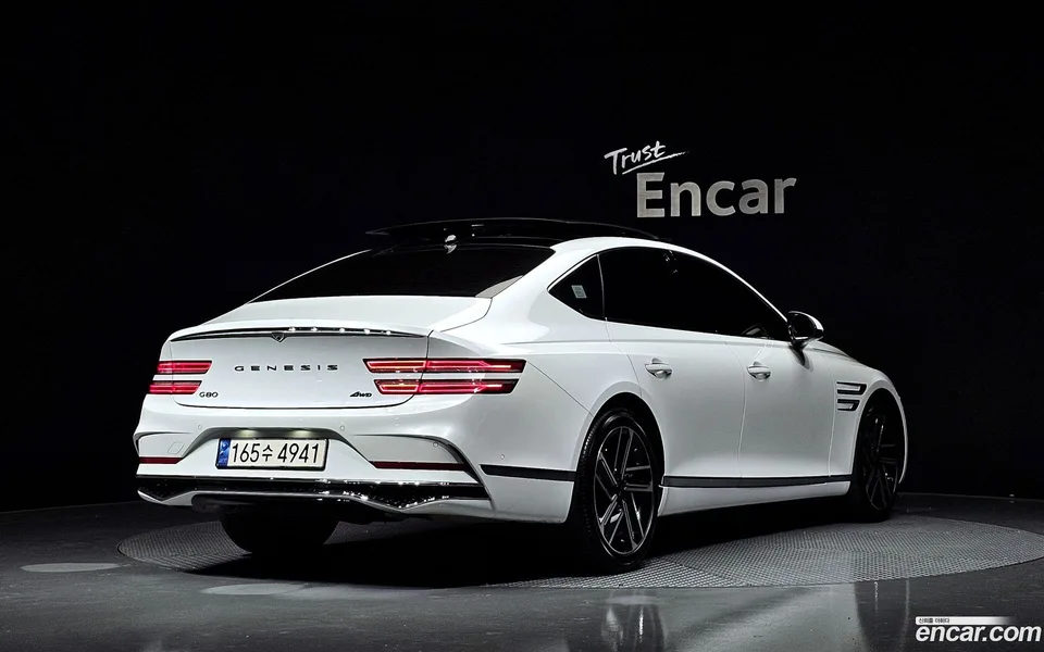 Genesis G80 2.5 AWD 2024 — фото 1, купить с доставкой в Москву