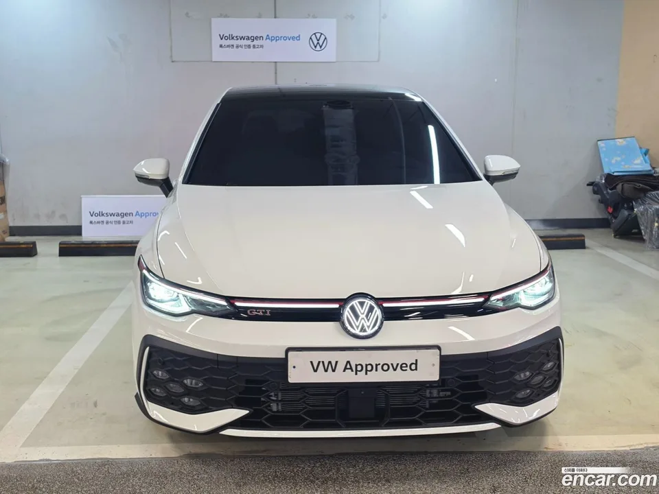 Volkswagen Golf 2.0 GTI 2025 — фото 1, купить с доставкой в Москву