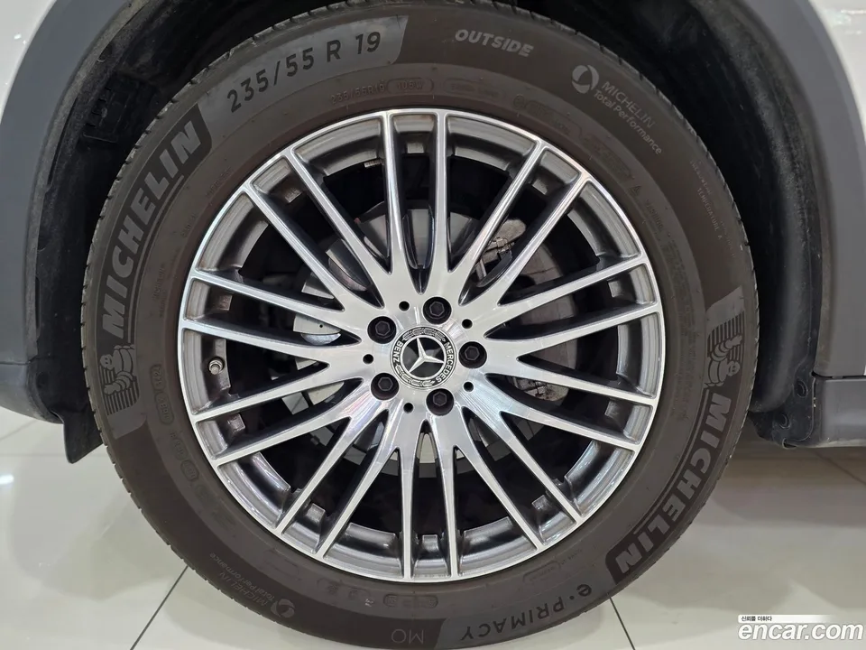 Mercedes-Benz GLC-Class GLC300 4MATIC 2024 — миниатюра 5