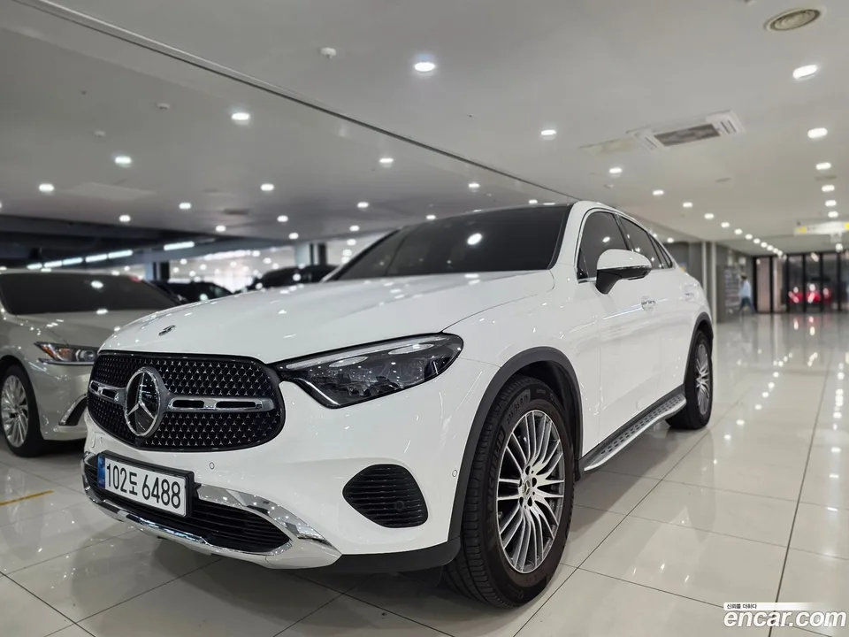 Mercedes-Benz GLC-Class GLC300 4MATIC 2024 — фото 1, купить с доставкой в Москву