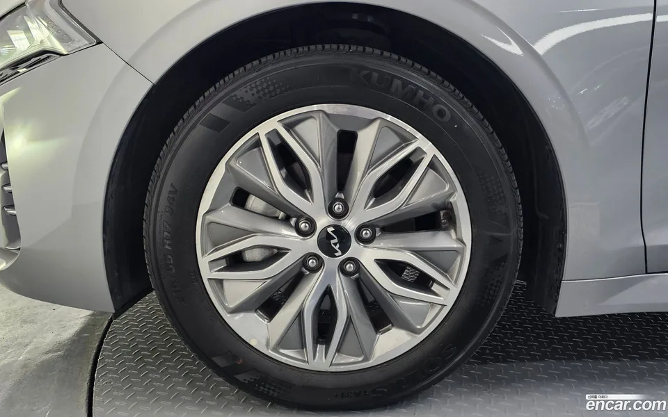 Kia K5 Hybrid 2023 — миниатюра 5