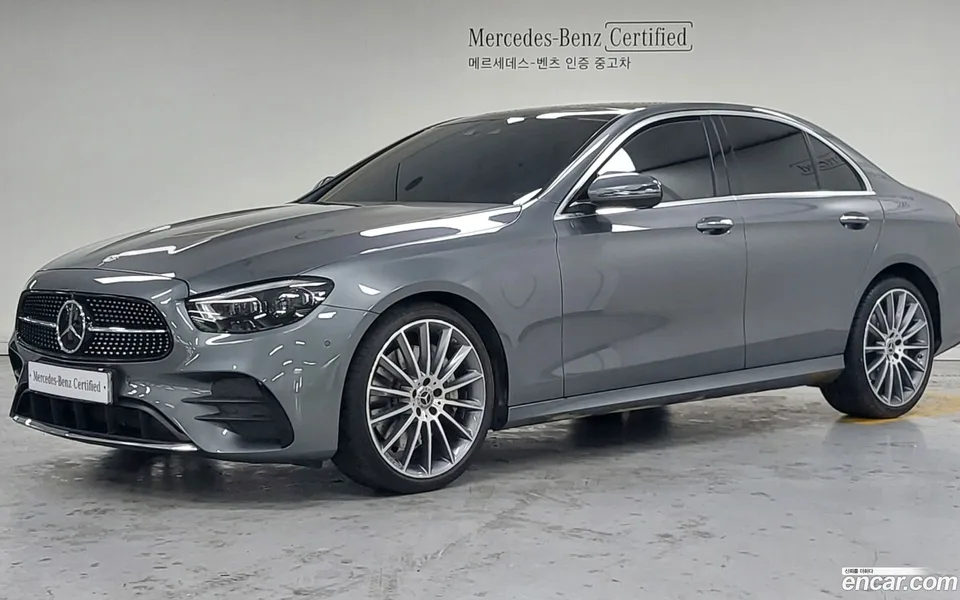 Mercedes-Benz E-Class E350 4MATIC AMG Line 2022 — фото 1, купить с доставкой в Москву