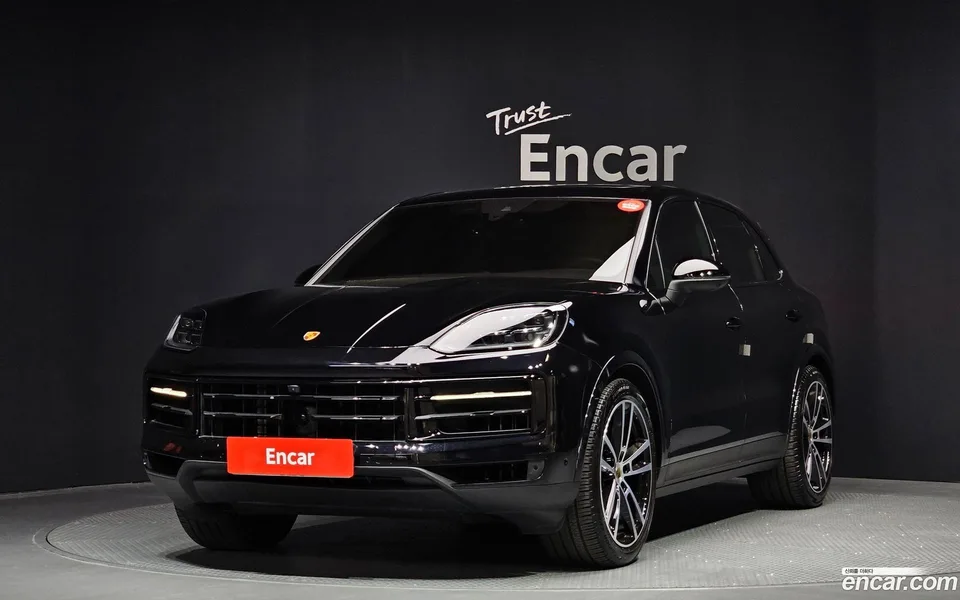 Porsche Cayenne 3.0 2024 — фото 1, купить с доставкой в Москву