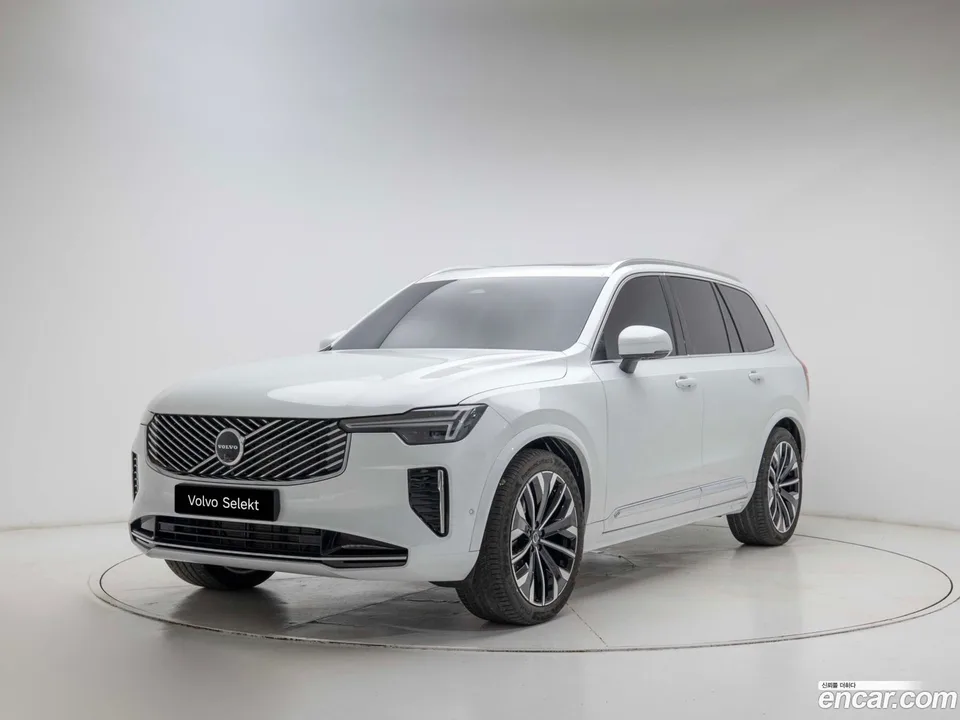 Volvo XC90 B6 2026 — фото 1, купить с доставкой в Москву