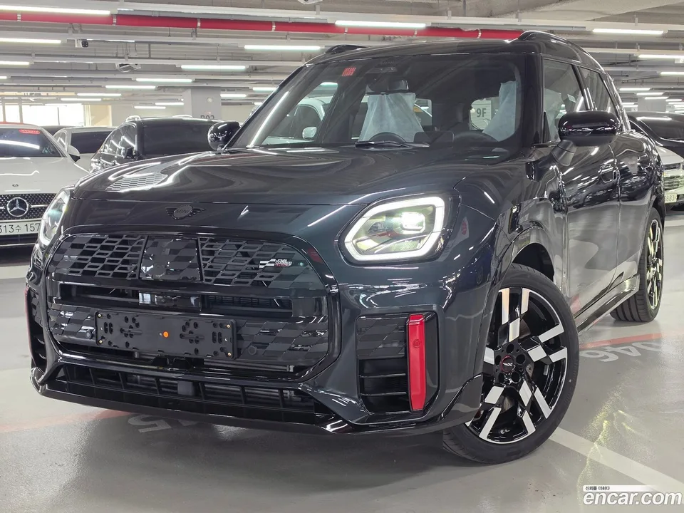 MINI Cooper S Countryman ALL4 JCW 2026 — фото 1, купить с доставкой в Москву