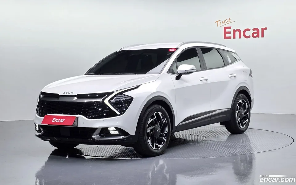 Kia Sportage 1.6 2WD 2022 — фото 1, купить с доставкой в Москву