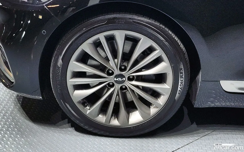 Kia K9 3.8 GDI AWD 2023 — миниатюра 5