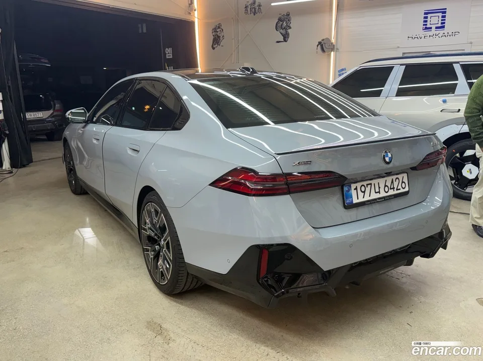 BMW 5 Series 530i xDrive M 2025 — миниатюра 4