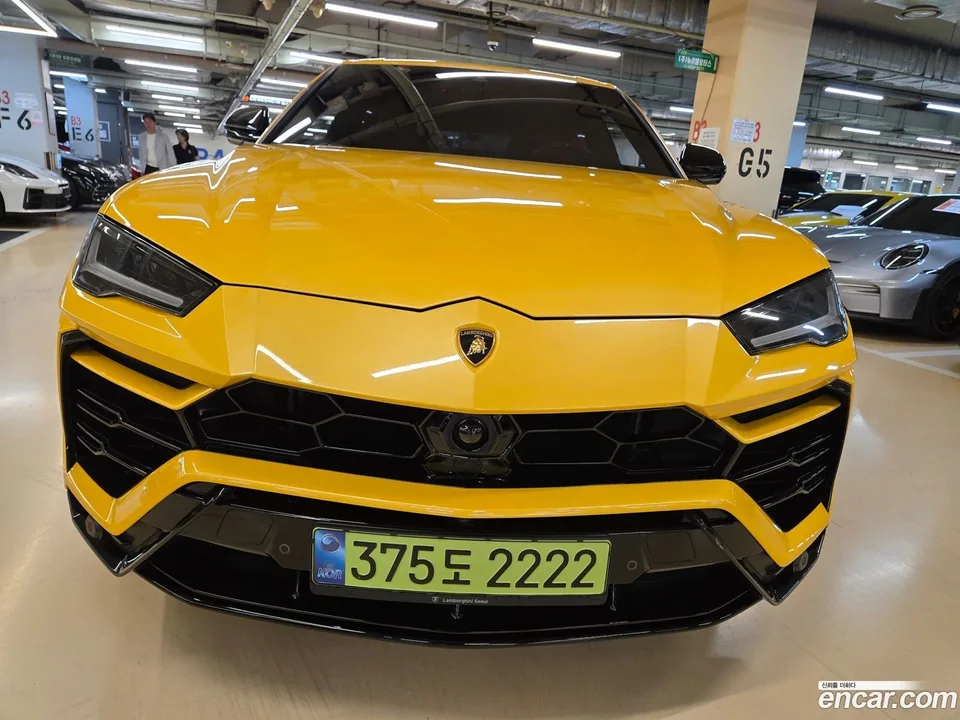 Lamborghini Urus 4.0 V8 2022 — миниатюра 5
