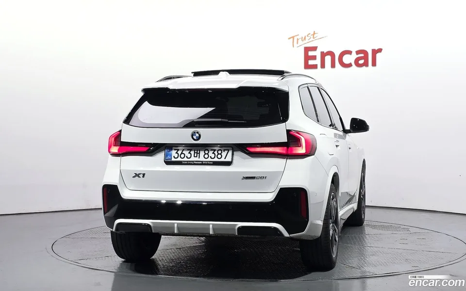 BMW X1 xDrive 20i M 2025 — миниатюра 4