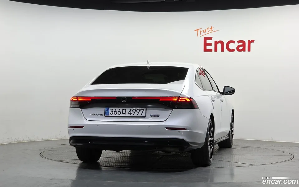 Honda Accord 2.0 2023 — миниатюра 4