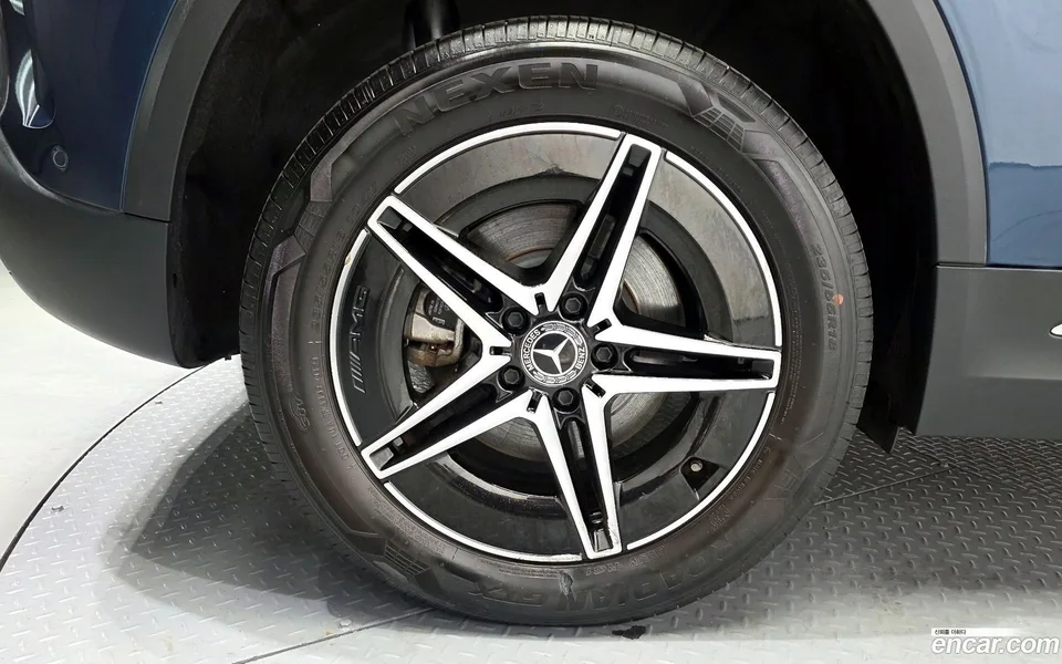 Mercedes-Benz EQA EQA250 AMG 2022 — миниатюра 5