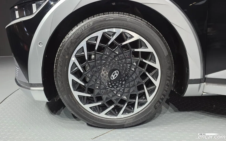 Hyundai Ioniq 5 AWD 2024 — миниатюра 5