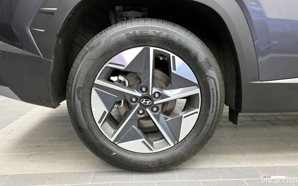 Hyundai Tucson NX4 1.6 2WD 2025 — миниатюра 2