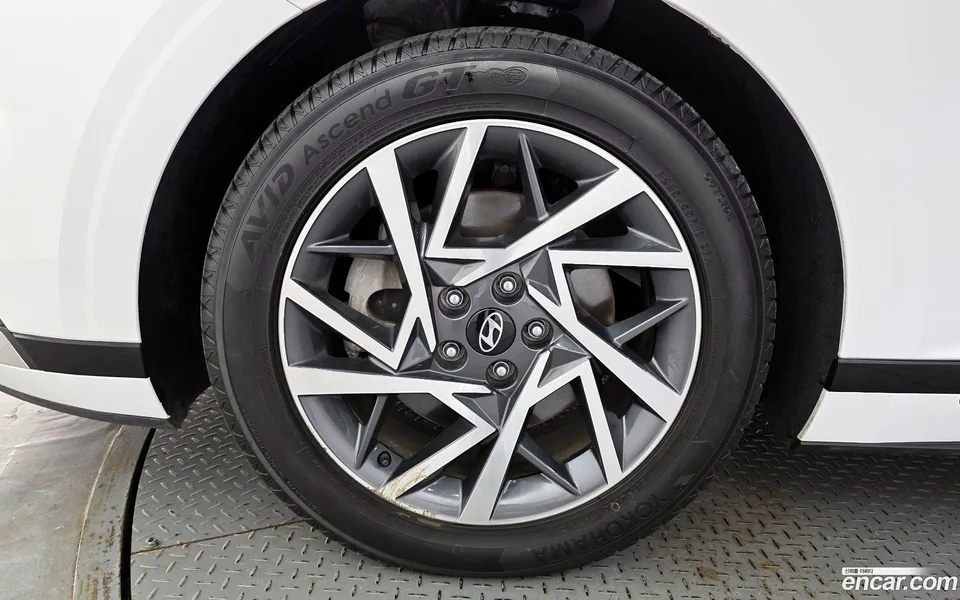 Hyundai Grandeur 2.5 2WD 2023 — миниатюра 5