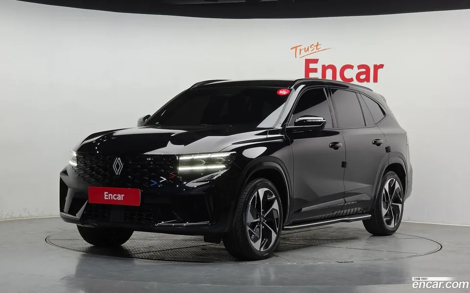 Renault Samsung Grand Koleos 1.5 E-TECH 2WD 2025 — фото 1, купить с доставкой в Москву