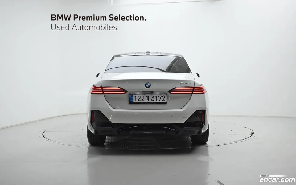BMW 5 Series 523d M 2025 — миниатюра 4