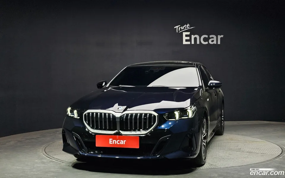 BMW 5 Series 520i M 2025 — миниатюра 3
