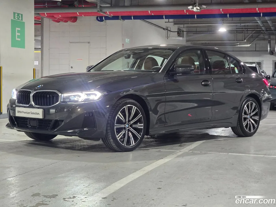 BMW 3 Series 320i 2025 — фото 1, купить с доставкой в Москву