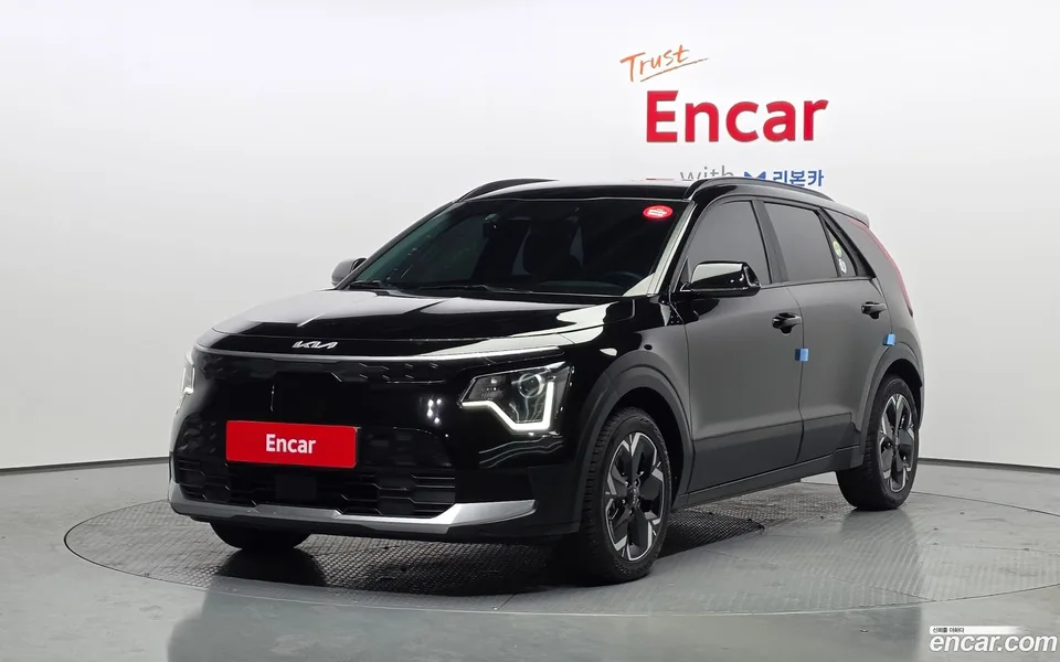 Kia Niro EV 2023 — фото 1, купить с доставкой в Москву