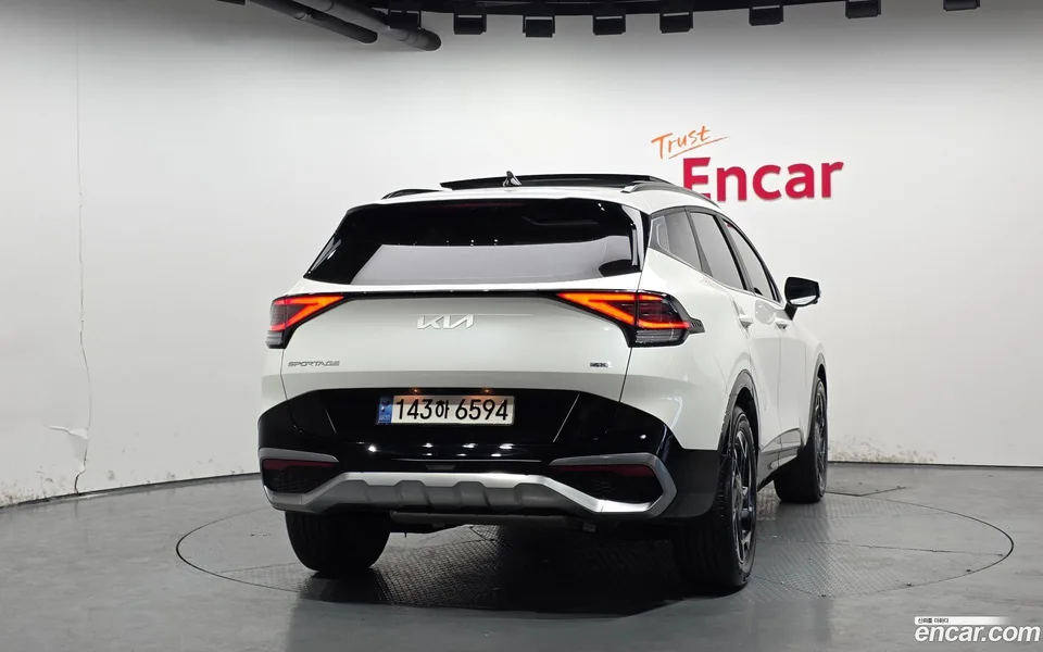 Kia Sportage 1.6 4WD 2023 — миниатюра 4