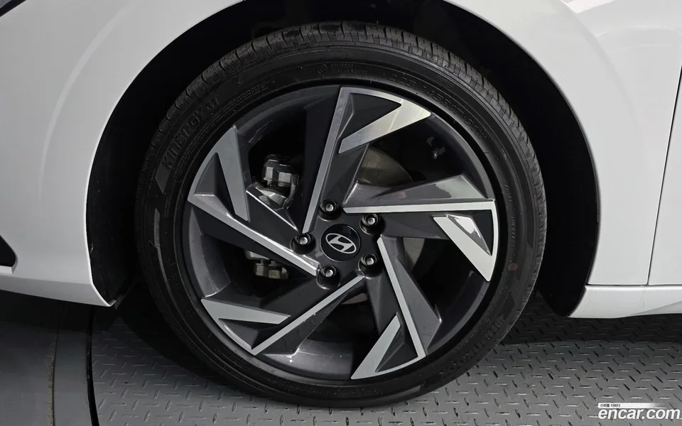 Hyundai Avante CN7 Hybrid 2025 — миниатюра 5