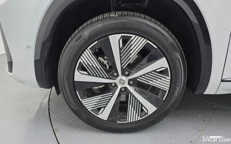 Renault Samsung Grand Koleos 1.5 E-TECH 2WD 2024 — миниатюра 5