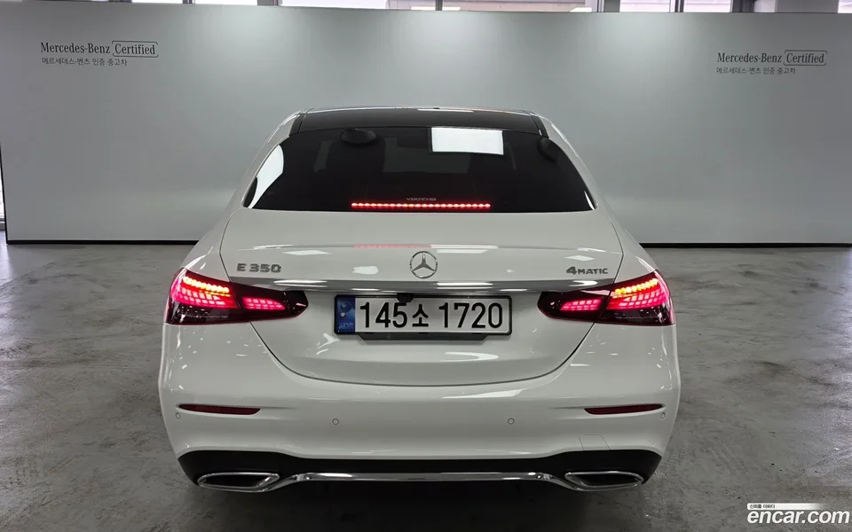 Mercedes-Benz E-Class E350 4MATIC AMG Line 2022 — thumbnail 4