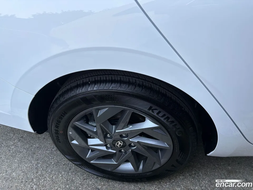 Hyundai Avante CN7 1.6 2025 — миниатюра 2