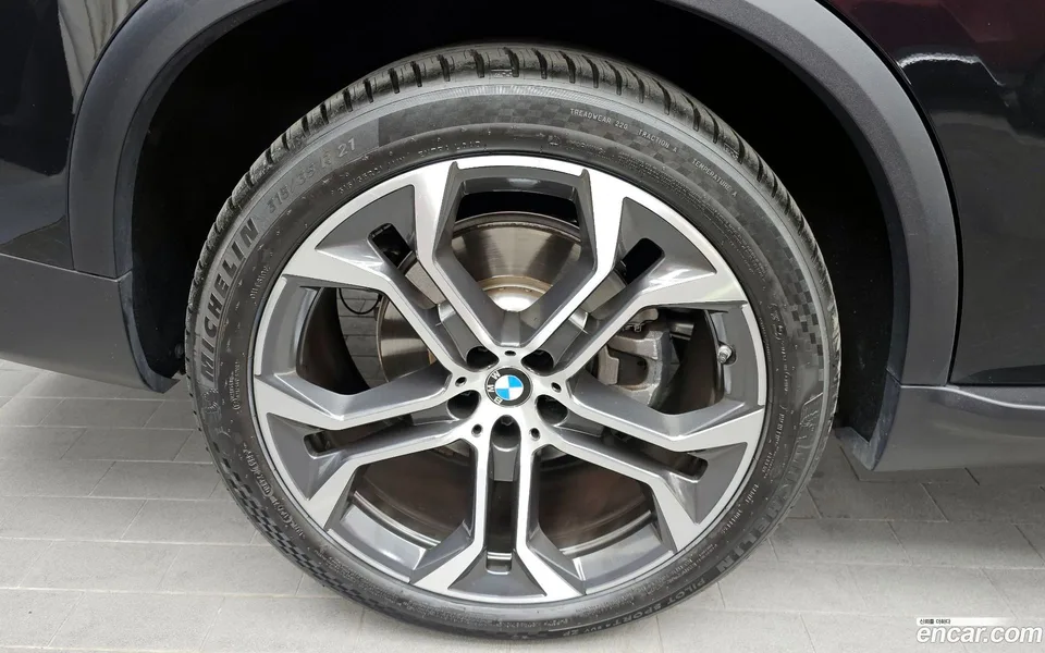 BMW X5 xDrive 30d xLine 2023 — миниатюра 5