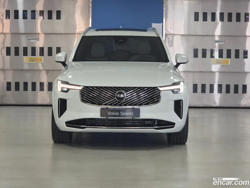 Volvo XC90 B6 2026 — миниатюра 2
