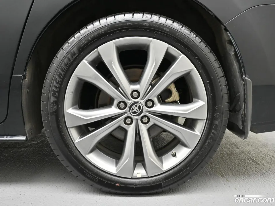 Toyota Sienna 2.5 2WD 2025 — миниатюра 5