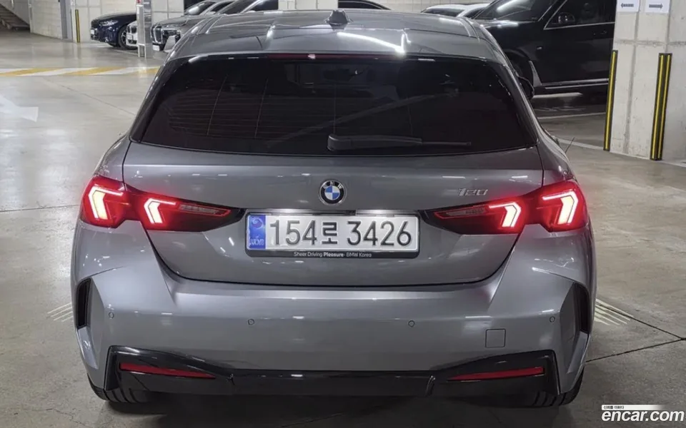 BMW 1 Series 120 2025 — миниатюра 4